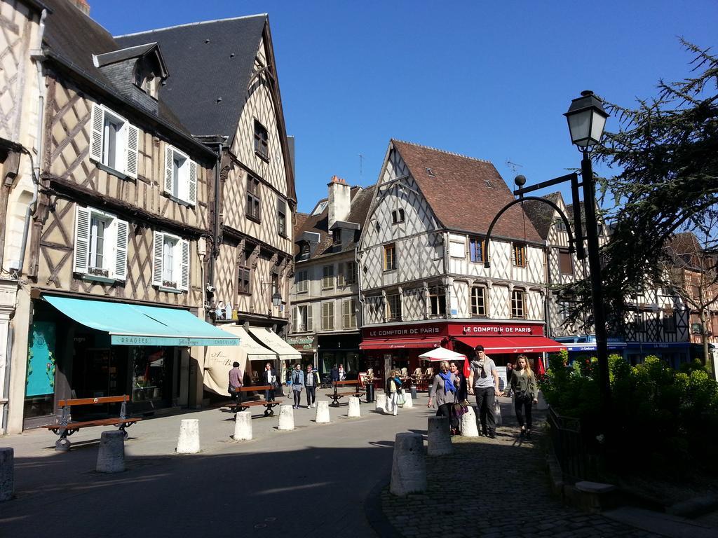 Gordaine Apartamento Bourges Exterior foto